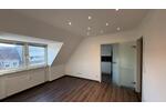 Dachgeschoßwohnung Krefeld Benrad - 2 Zimmer, 60 m&sup2;, 750&euro; | Angebot:26623850