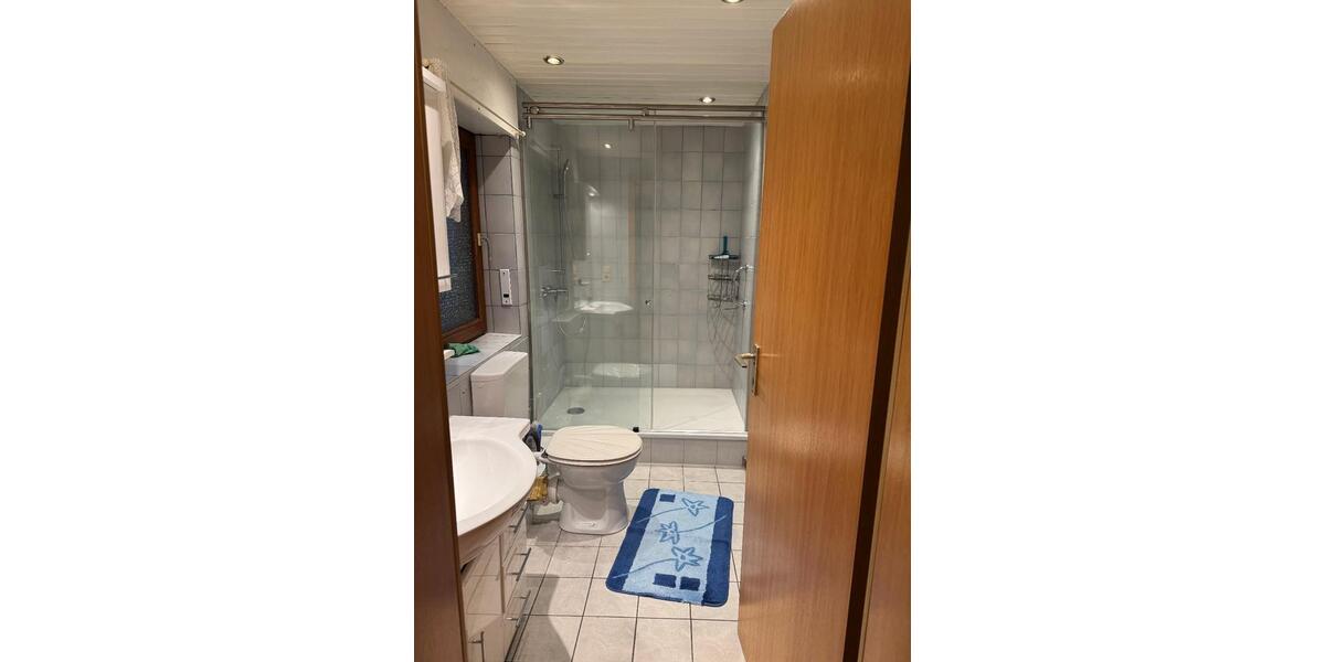 Einfamilienhaus Moers Schwafheim - 5.5 Zimmer, 132 m&sup2;, 1.000&euro; | Angebot:25905817