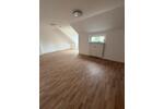 Dachgeschoßwohnung Duisburg Mittelmeiderich - 3 Zimmer, 75 m&sup2;, 550&euro; | Angebot:26491259