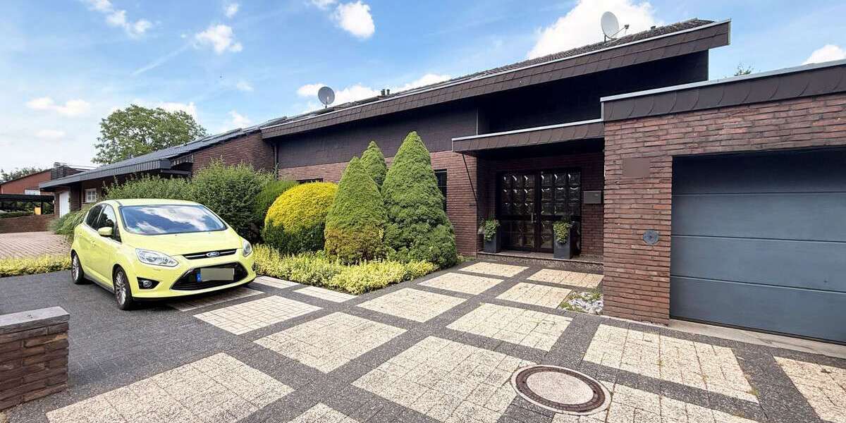 Einfamilienhaus Dinslaken - 7 Zimmer, 216 m&sup2;, 780.000&euro; | Angebot:27112983