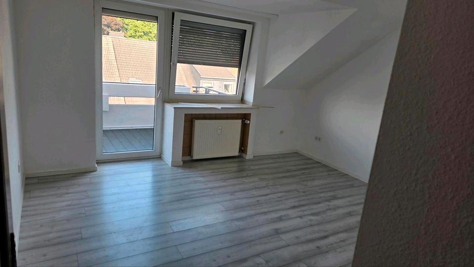 Maisonettenwohnung Kamp-Lintfort Lintfort - 3.5 Zimmer, 110 m&sup2;, 850&euro; | Angebot:26546100