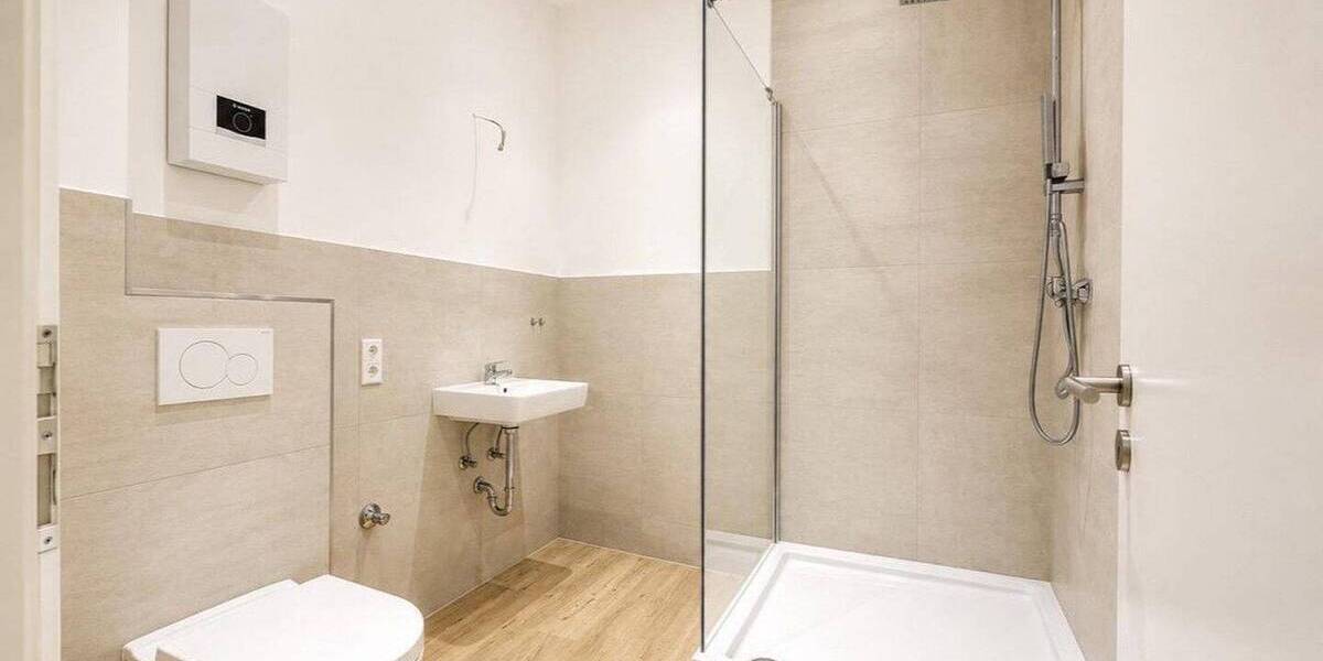 Etagenwohnung Krefeld Stadtmitte - 2 Zimmer, 65 m&sup2;, 750&euro; | Angebot:26729969