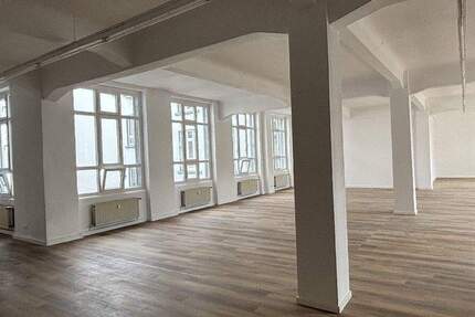 Haus Krefeld Stadtmitte - 4 Zimmer, 687 m&sup2;, 2.099.000&euro; | Angebot:25746520
