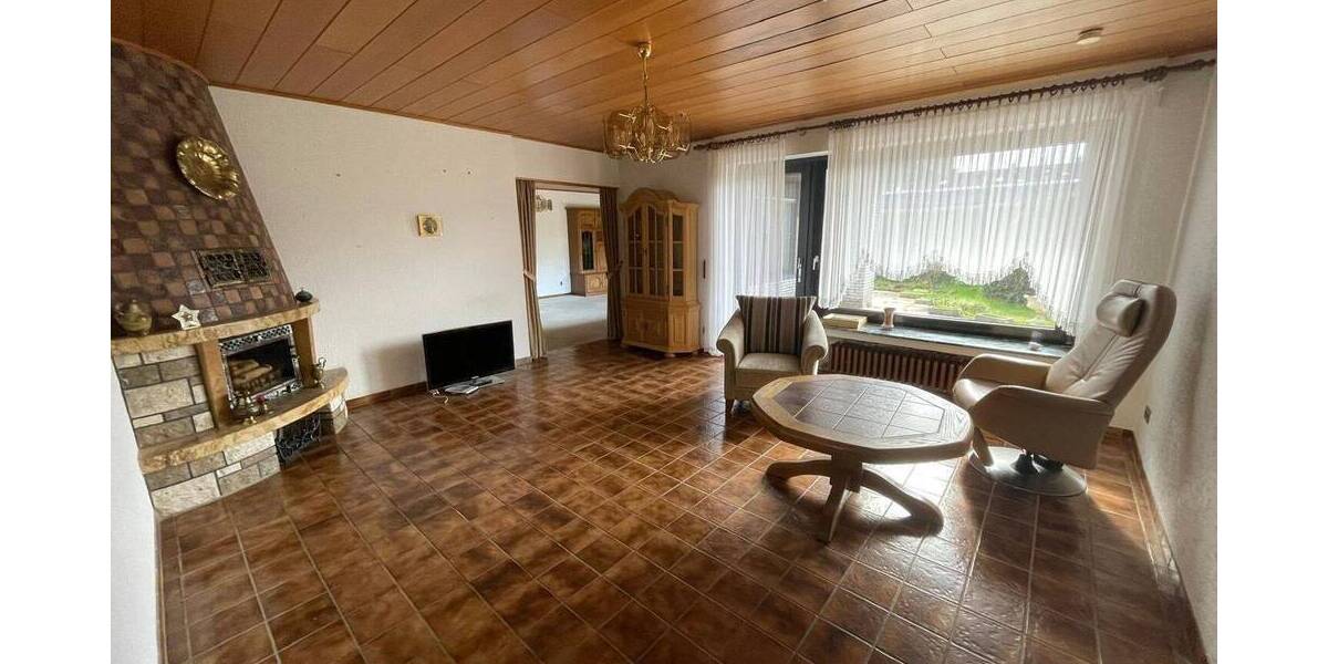 Bungalow Moers Kapellen-Mitte - 5 Zimmer, 121 m&sup2;, 425.000&euro; | Angebot:25984255