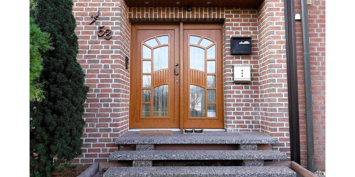 Reihenendhaus Dinslaken Innenstadt - 7 Zimmer, 230 m&sup2;, 599.000&euro; | Angebot:25718896