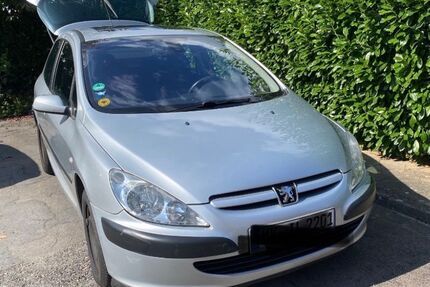 Peugeot 307 178.430 km 2.400 &euro; Düsseldorf 40629