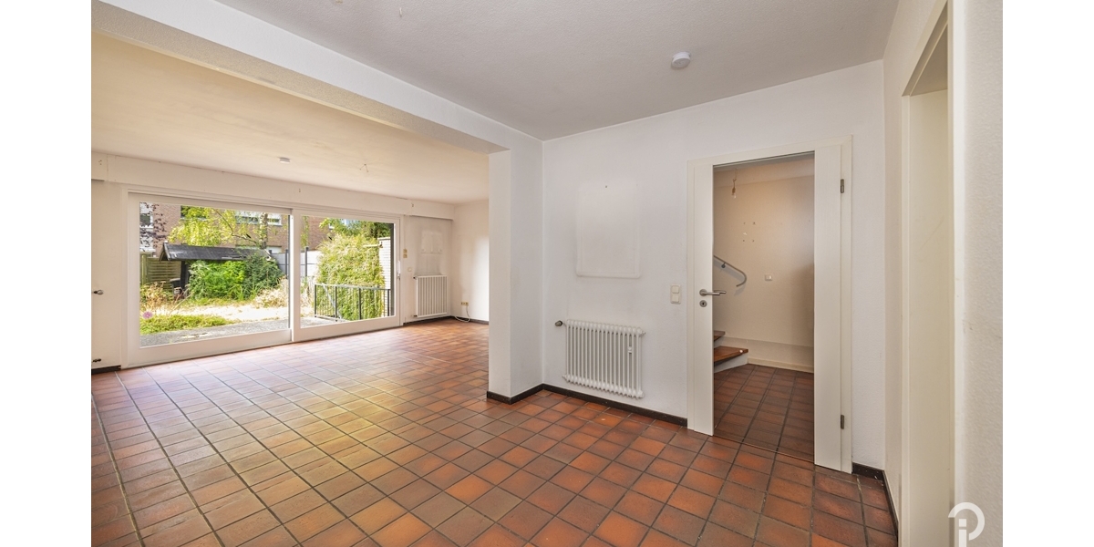 Reihenmittelhaus mit viel Potential für Pärchen und junge Familien, 2 Schlafzimmer + Dachstudio - Reihenmittelhaus Kaarst / Büttgen Büttgen | Angebot:27285727
