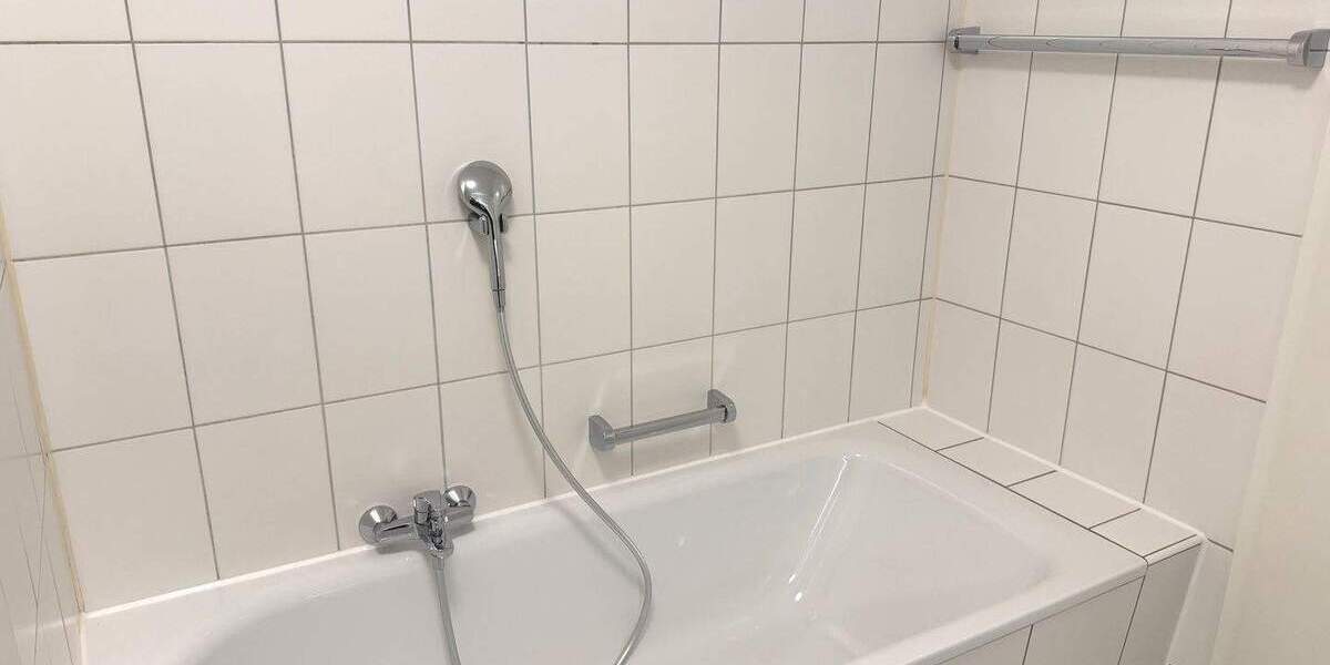 Etagenwohnung Düsseldorf Düsseltal - 2 Zimmer, 74 m&sup2;, 875&euro; | Angebot:25916628