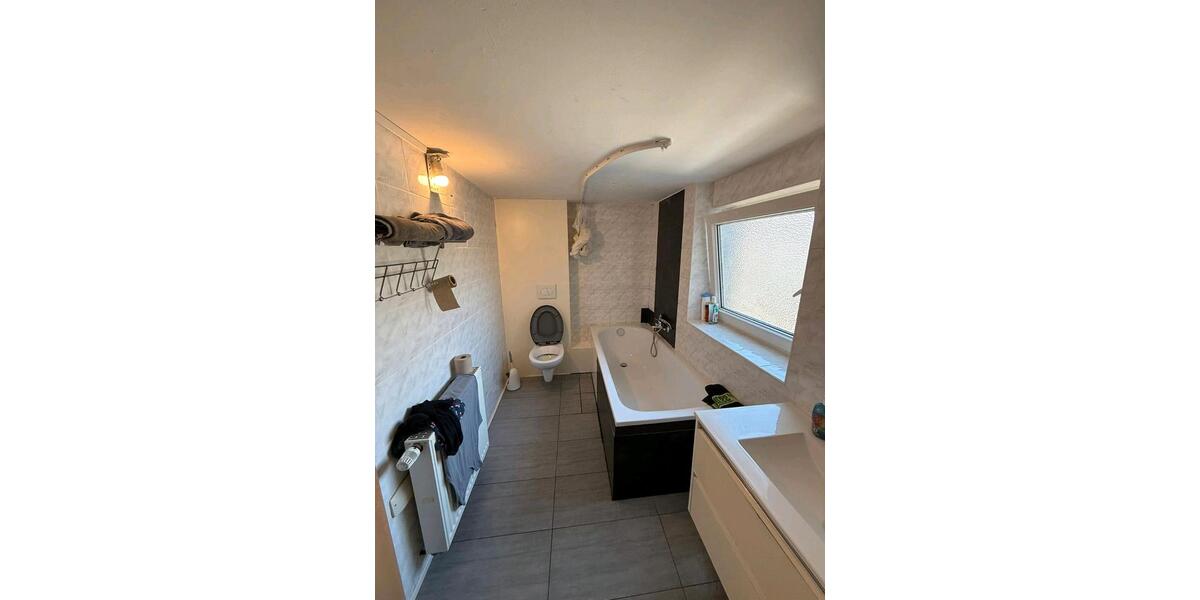 Etagenwohnung Dinslaken Lohberg - 3 Zimmer, 78 m&sup2;, 185.000&euro; | Angebot:26050225