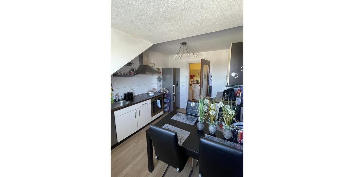 Dachgeschoßwohnung Dinslaken Lohberg - 3 Zimmer, 63 m&sup2;, 550&euro; | Angebot:25857601