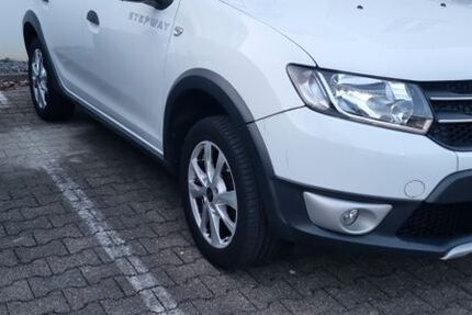 Dacia Sandero 153.000 km 4.800 &euro; Essen 45326