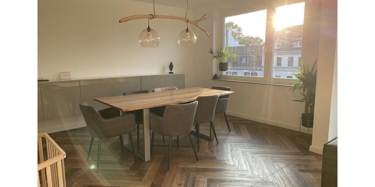 Etagenwohnung Krefeld Cracau - 4 Zimmer, 112 m&sup2;, 1.355&euro; | Angebot:25871602