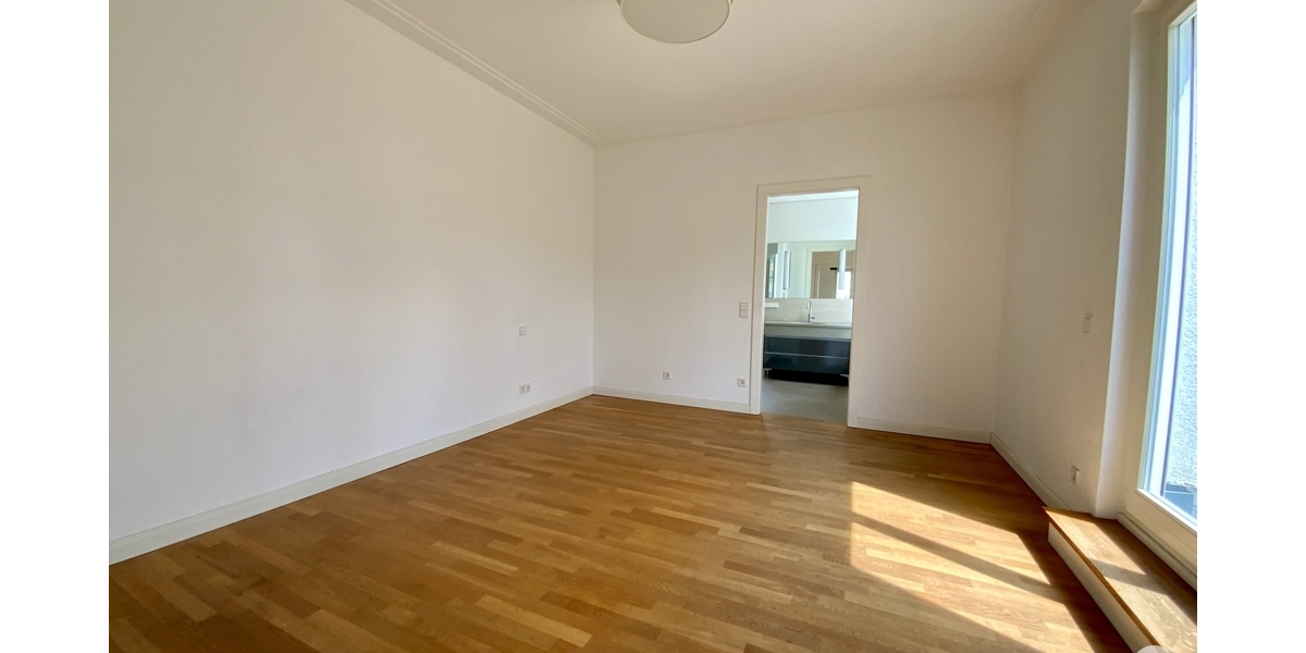 Wohnen in hochwertigem Ambiente mit internationalem Flair. Luxus-Penthouse Heinrich-Heine-Gärten - Einfamilienhaus Düsseldorf Heerdt | Angebot:26748838