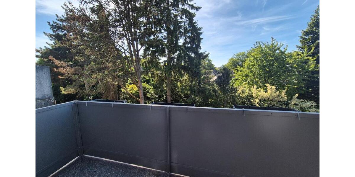 Dachgeschoßwohnung Duisburg Essenberg - 3 Zimmer, 68 m&sup2;, 760&euro; | Angebot:26702250