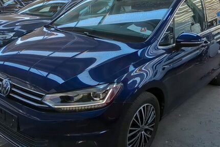 VW Touran 105.025 km 24.990 &euro; Viersen 41748