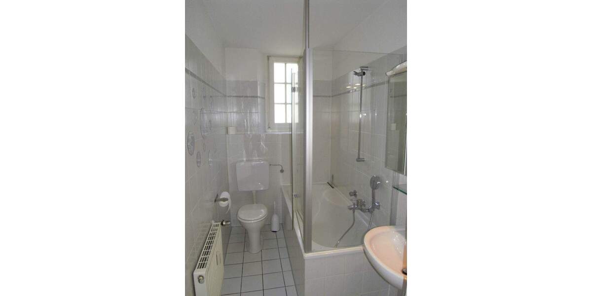 Etagenwohnung Düsseldorf Oberkassel - 2 Zimmer, 75 m&sup2;, 525.000&euro; | Angebot:25673785