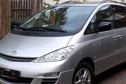 Toyota Previa 218.000 km 5.940 &euro; Düsseldorf 40468