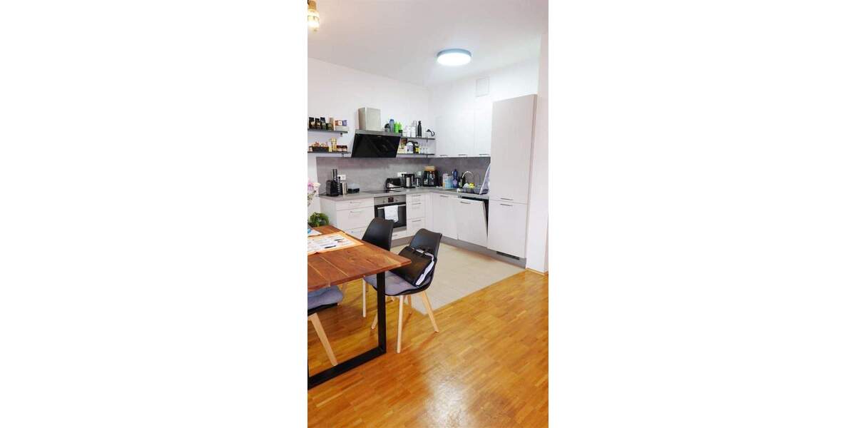 Etagenwohnung Düsseldorf Flingern Nord - 3 Zimmer, 95 m&sup2;, 1.575&euro; | Angebot:25851552