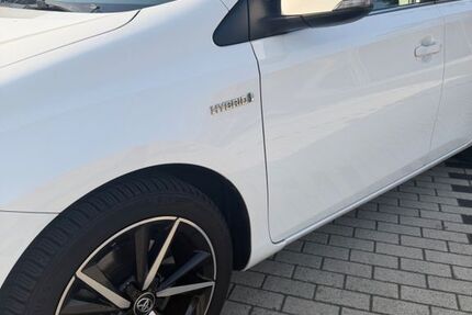 Toyota Andere 127.000 km 13.450 &euro; Neukirchen- Vluyn 47506