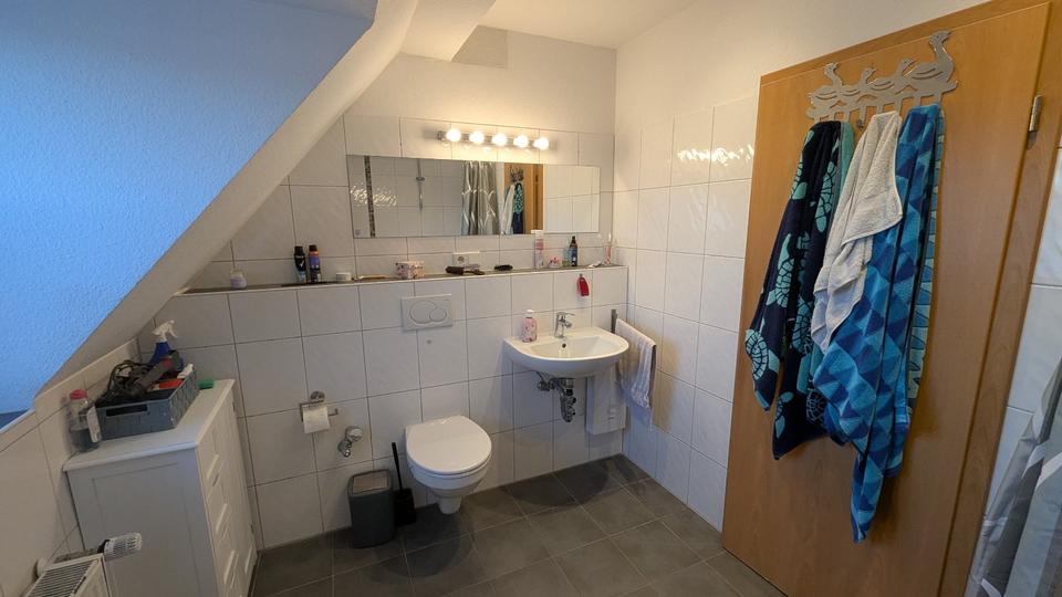 Dachgeschoßwohnung Viersen - 3.5 Zimmer, 106 m&sup2;, 1.060&euro; | Angebot:25874682