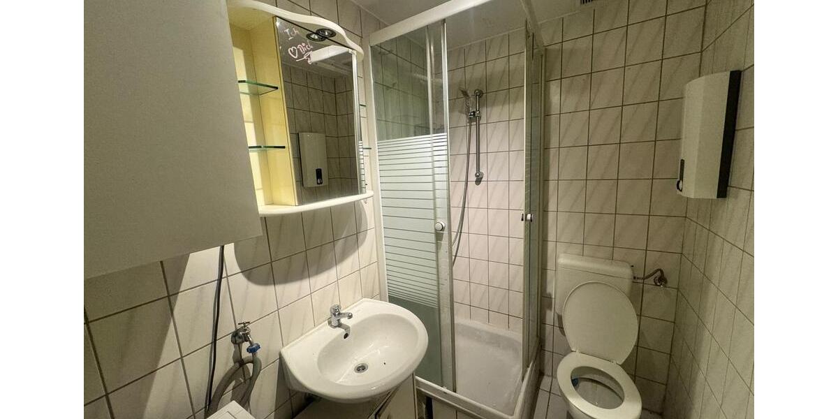 Dachgeschoßwohnung Duisburg Mittelmeiderich - 3 Zimmer, 66 m&sup2;, 750&euro; | Angebot:26165974