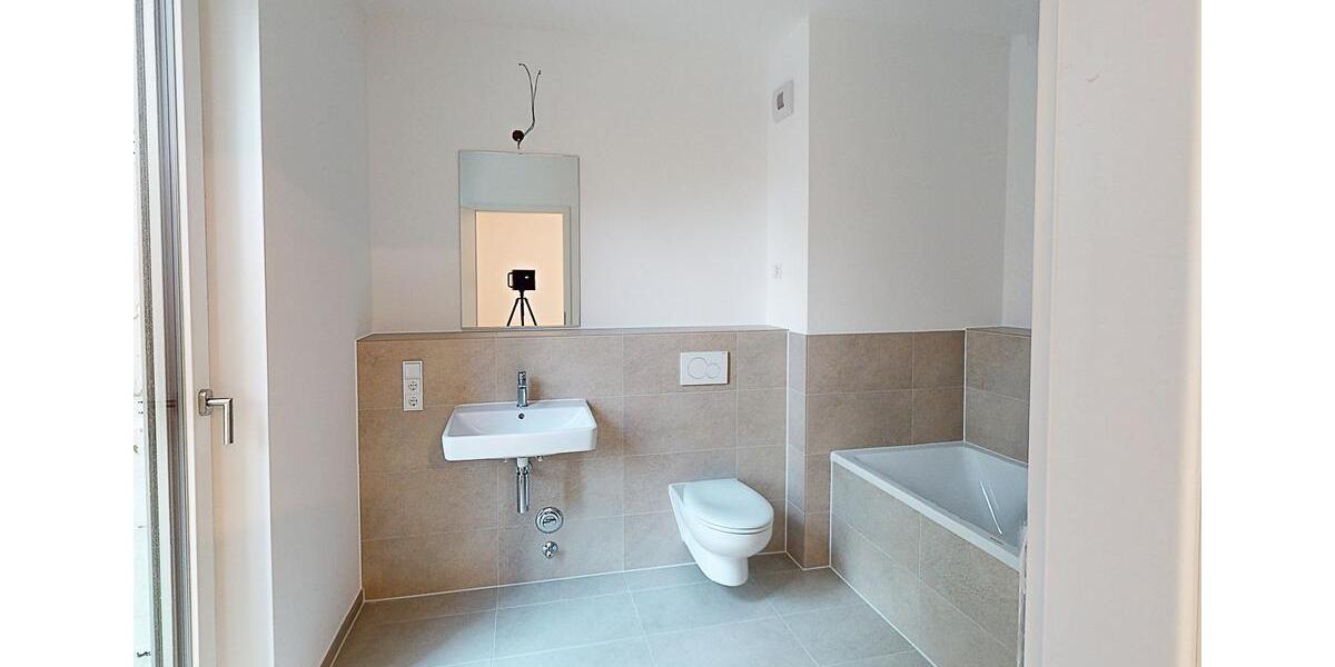 Etagenwohnung Düsseldorf Heerdt - 3 Zimmer, 93 m&sup2;, 1.486&euro; | Angebot:25917216