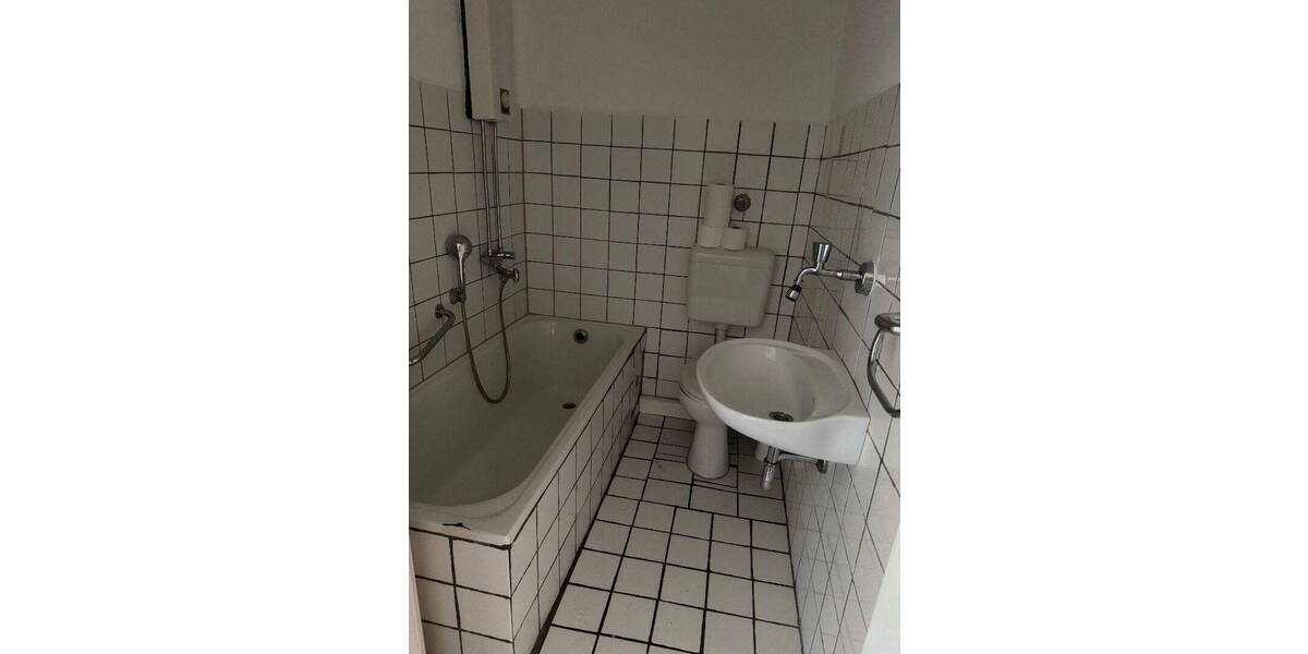 Etagenwohnung Essen Altendorf - 2 Zimmer, 45 m&sup2;, 405&euro; | Angebot:26043282