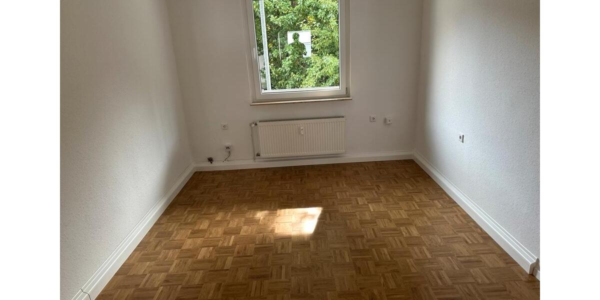 Etagenwohnung Essen Stadtkern - 2.5 Zimmer, 70 m&sup2;, 850&euro; | Angebot:25942661