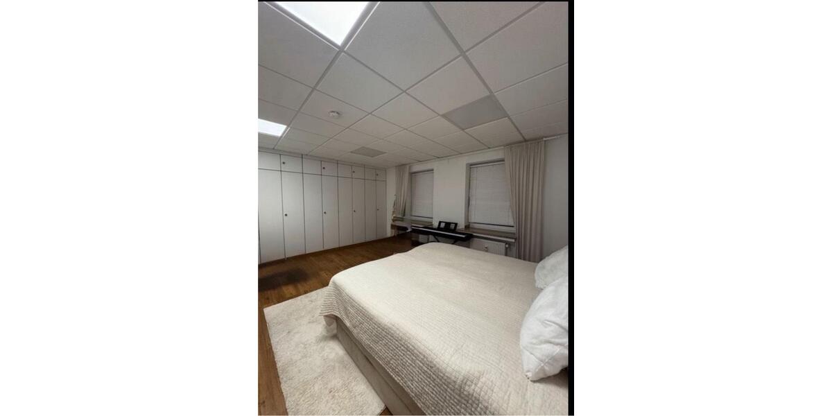 Etagenwohnung Essen Stadtbezirk II - 3.5 Zimmer, 98 m&sup2;, 700&euro; | Angebot:26613500