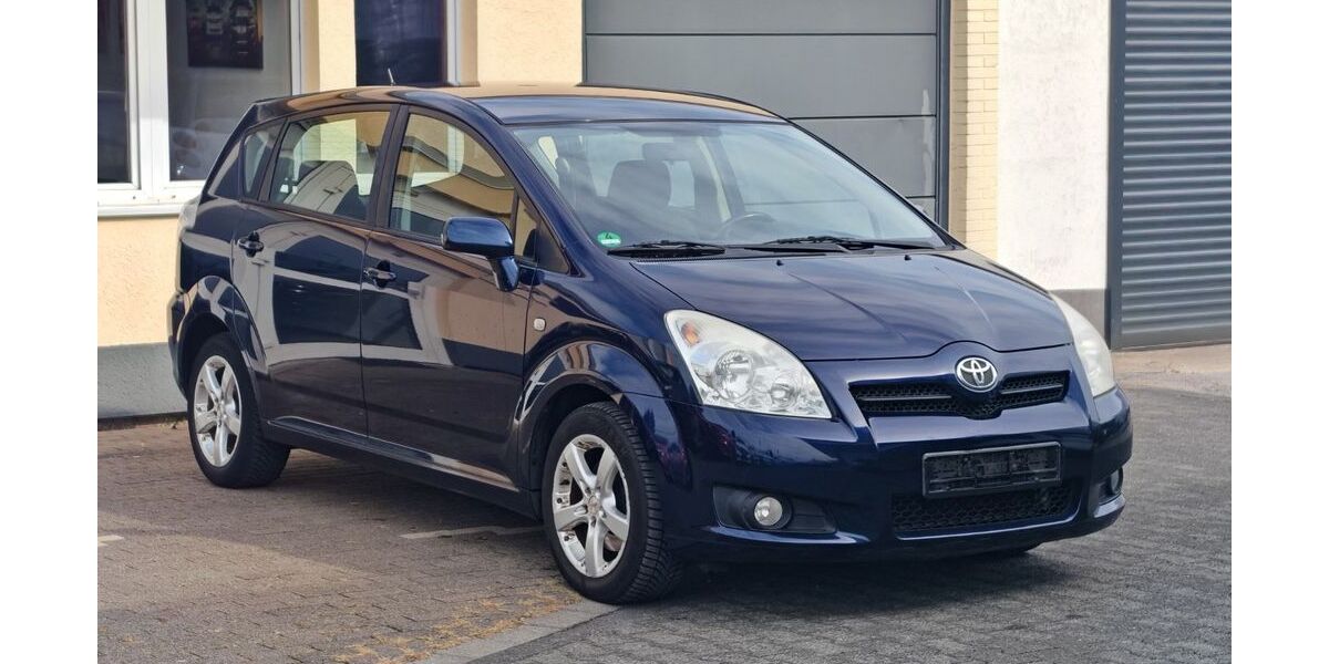 Toyota Corolla Verso 164.000 km 3.400 &euro; Neuss 41469