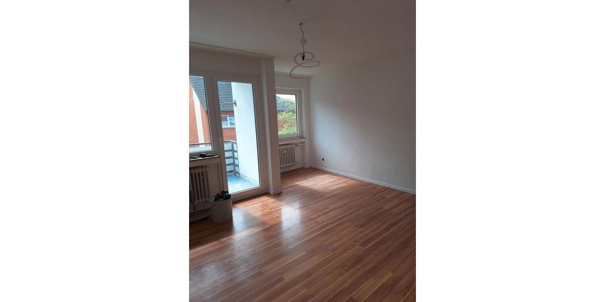 Etagenwohnung Essen Stadtbezirk III - 3 Zimmer, 63 m&sup2;, 550&euro; | Angebot:26702238