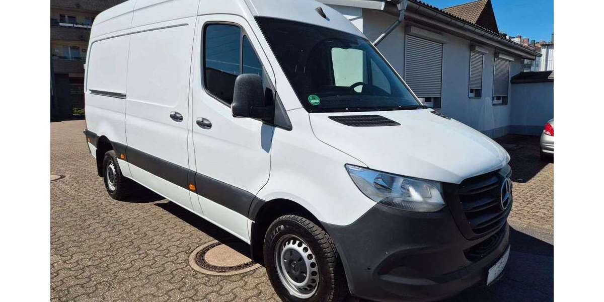 Mercedes-Benz Sprinter 298.000 km 15.690 &euro; Düsseldorf 40591
