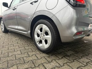 Suzuki Swift Comfort CVT Hybrid +Navi+RCam+TotW+ 2.108 km 19.890 &euro; Meerbusch 40667