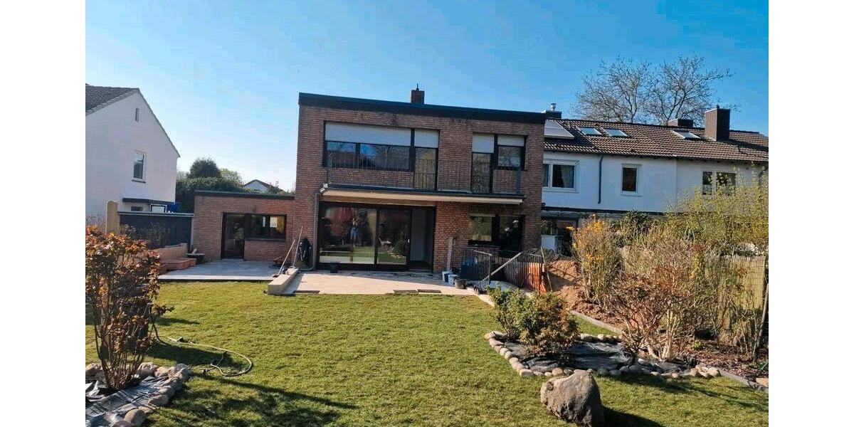 Erdgeschoßwohnung Düsseldorf Stadtbezirk 6 - 4 Zimmer, 110 m&sup2;, 1.600&euro; | Angebot:25972372