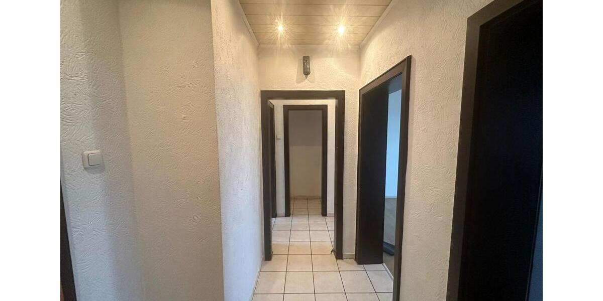 Dachgeschoßwohnung Gladbeck - 2.5 Zimmer, 60 m&sup2;, 480&euro; | Angebot:24522802