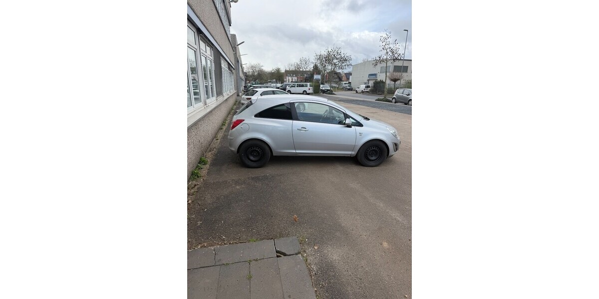 Opel Corsa D 155.238 km 4.499 &euro; Willich 47877