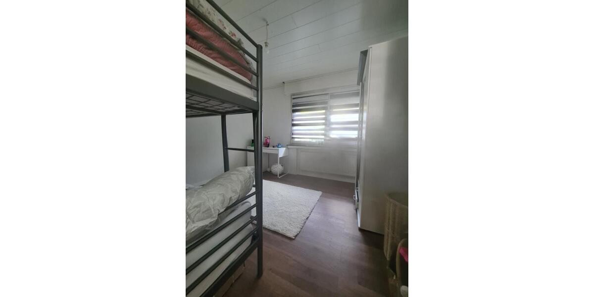 Etagenwohnung Duisburg Walsum - 3 Zimmer, 75 m&sup2;, 650&euro; | Angebot:24785472