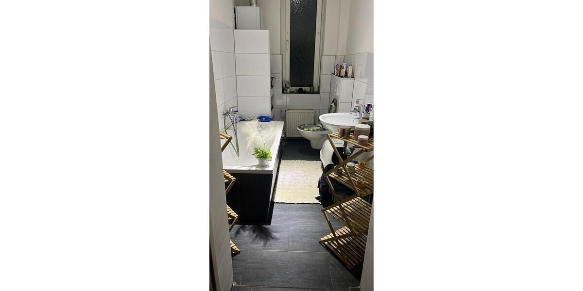 Etagenwohnung Wesel Fusternberg - 4 Zimmer, 100 m&sup2;, 930&euro; | Angebot:26705032