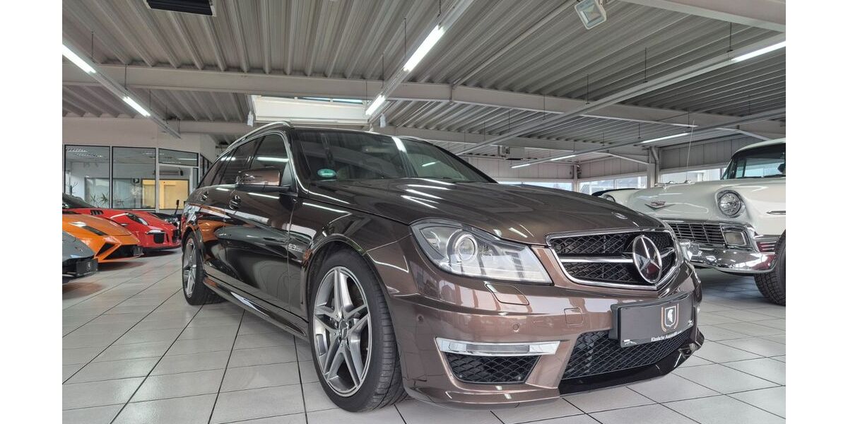 Mercedes-Benz C 63 AMG 59.848 km 62.900 &euro; Wesel 46485