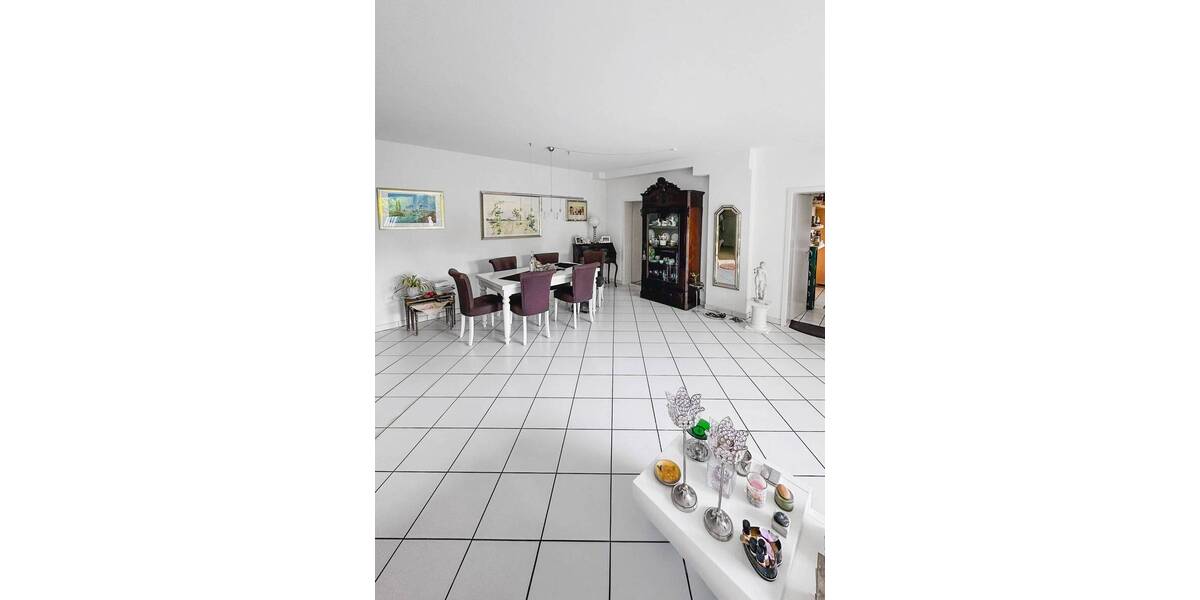 Etagenwohnung Essen Bredeney - 2 Zimmer, 81 m&sup2;, 295.000&euro; | Angebot:25697047