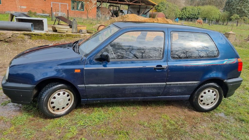 VW Golf 127.200 km 800 &euro; Straelen 47638