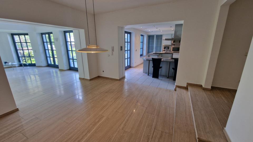 Erdgeschoßwohnung Duisburg Rheinhausen - 4 Zimmer, 149 m&sup2;, 1.600&euro; | Angebot:26531409