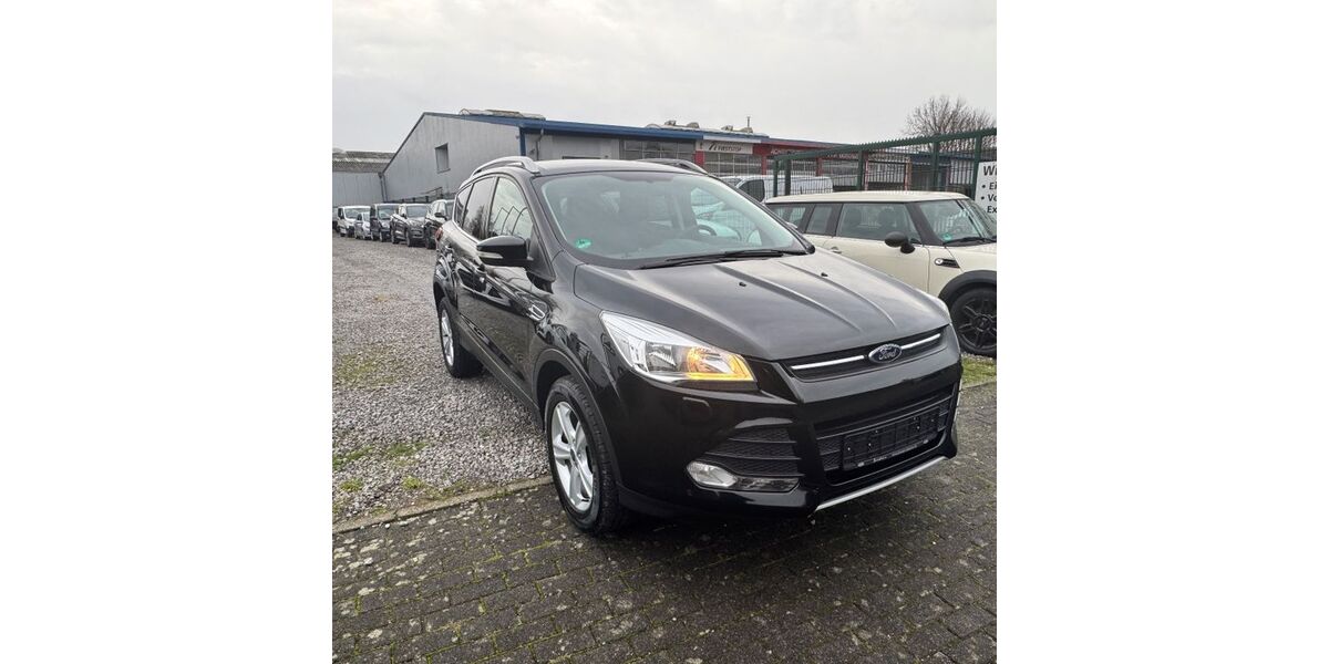 Ford Kuga 188.000 km 7.900 &euro; Geldern 47608