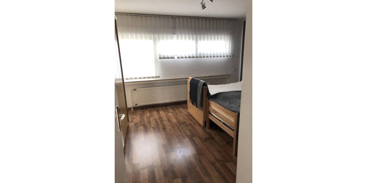 Reihenmittelhaus Krefeld Forstwald - 4 Zimmer, 100 m&sup2;, 299.000&euro; | Angebot:26424396