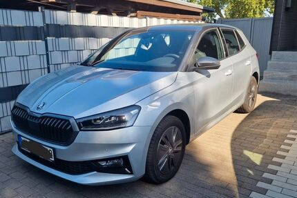 Skoda Fabia 18.780 km 22.999 &euro; Mülheim an der Ruhr 45472
