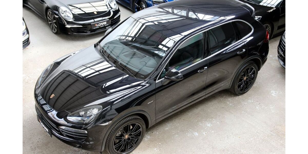 Porsche Cayenne 168.172 km 26.990 &euro; Düsseldorf 40237
