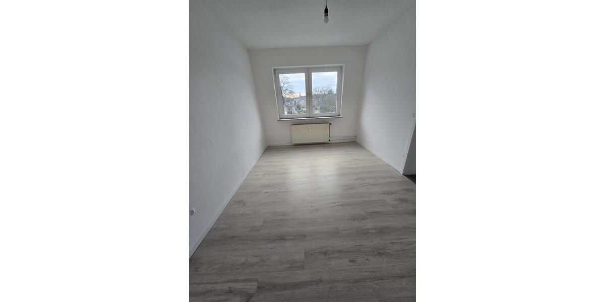 Etagenwohnung Duisburg Mittelmeiderich - 3 Zimmer, 69 m&sup2;, 450&euro; | Angebot:25311445