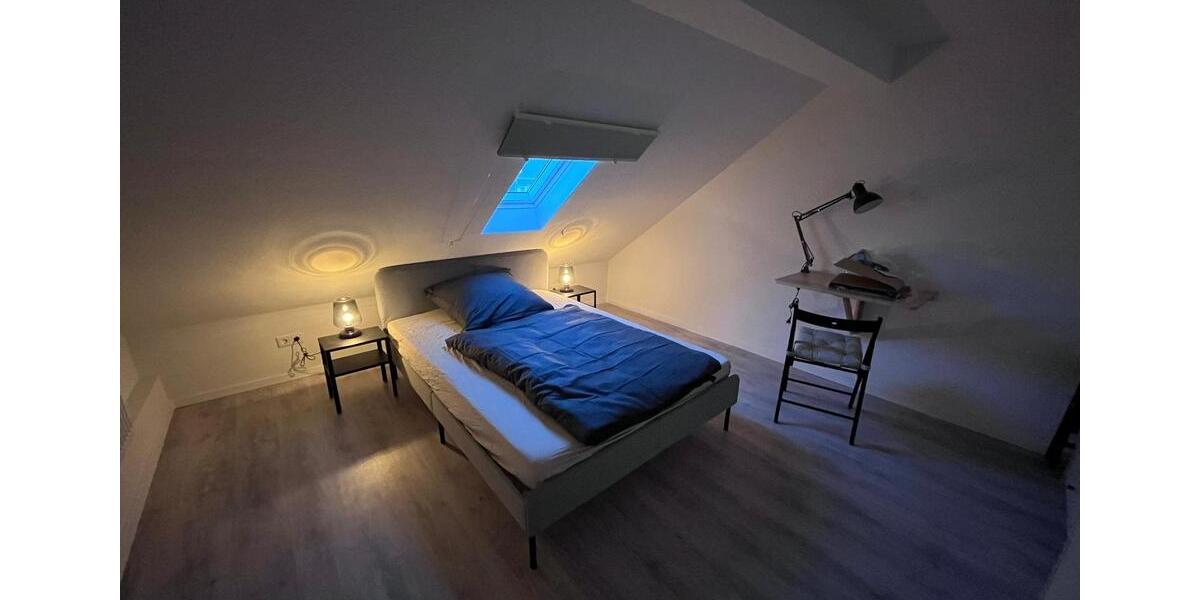 Dachgeschoßwohnung Duisburg Laar - 1 Zimmer, 35 m&sup2;, 290&euro; | Angebot:24476963