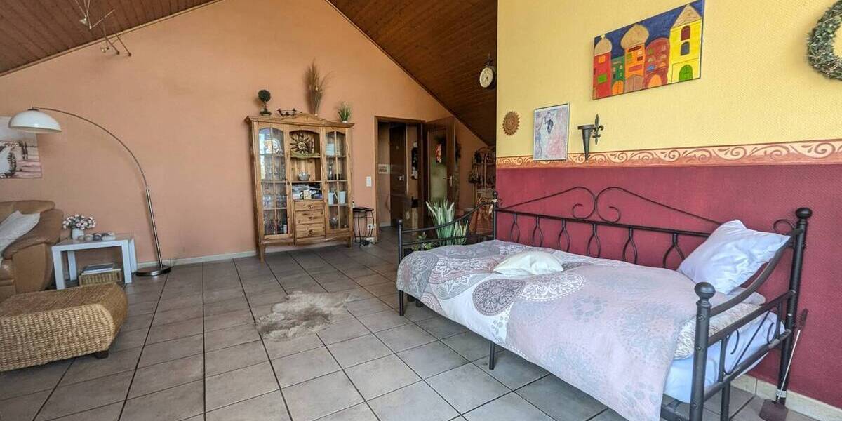 Etagenwohnung Wesel - 3 Zimmer, 90 m&sup2;, 149.000&euro; | Angebot:25742059