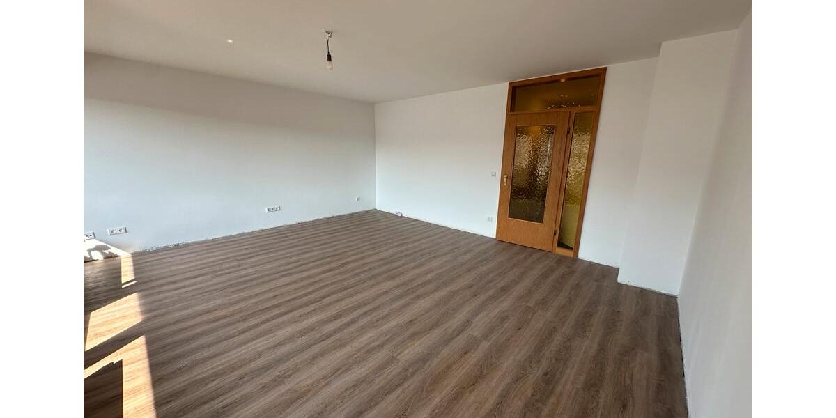 Etagenwohnung Düsseldorf Düsseltal - 2 Zimmer, 68 m&sup2;, 1.355&euro; | Angebot:25551511